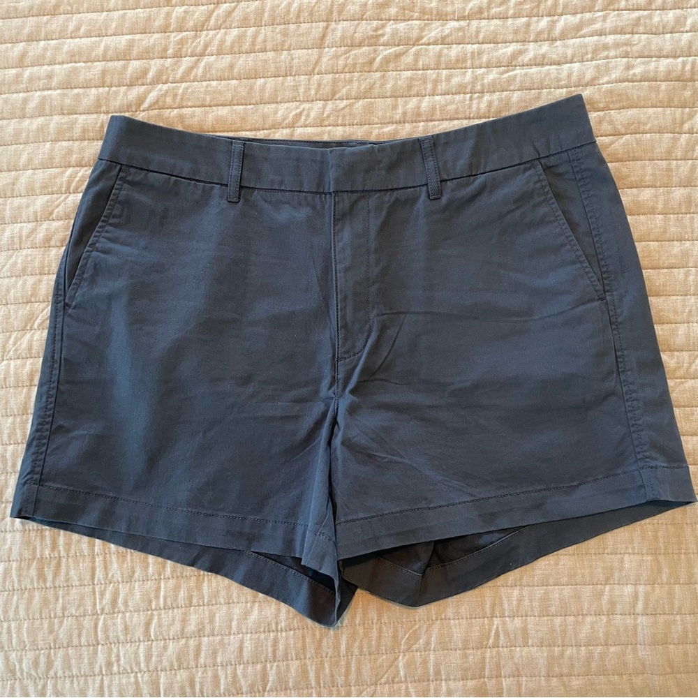 NWOT Quince Navy Organic Cotton Women’s Shorts - size 12 (4” inseam)
